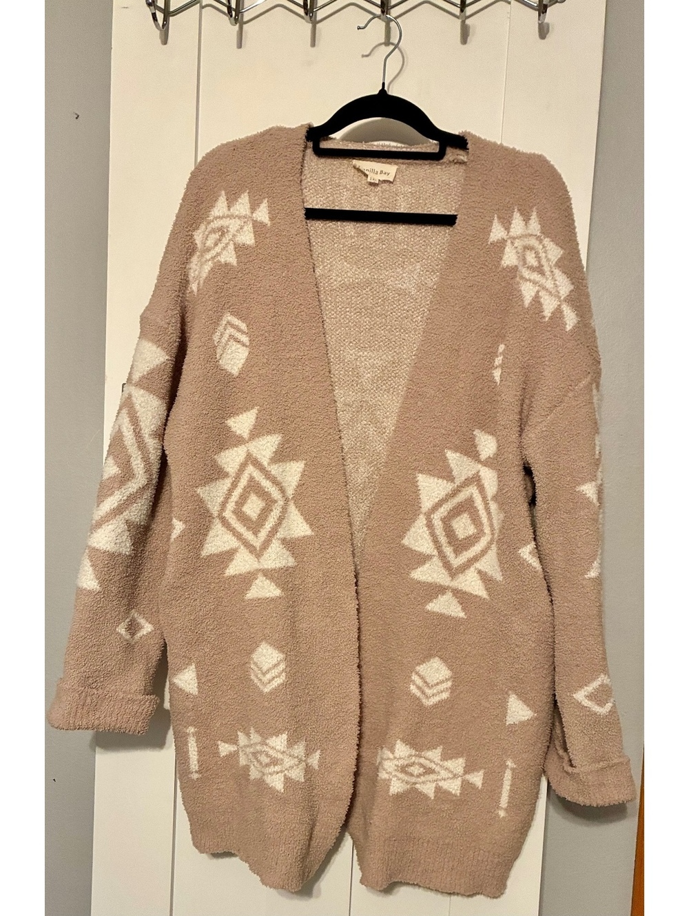 Vanilla Bay Taupe Aztec Print Fuzzy Open-Front Cardigan – Size 1XL